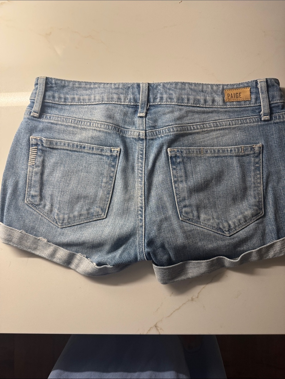 PAIGE Light Wash Rolled Hem Denim Shorts size 25 - Picture 2 of 4